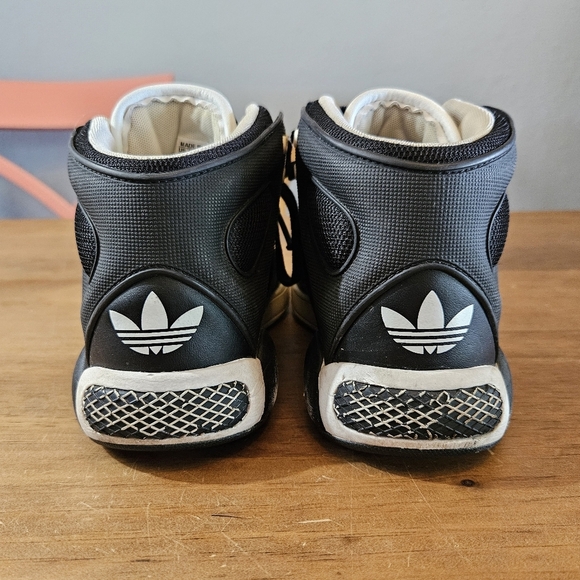 Adidas Boys Mid Black White G65737 Boys Size 5 - Picture 5 of 10